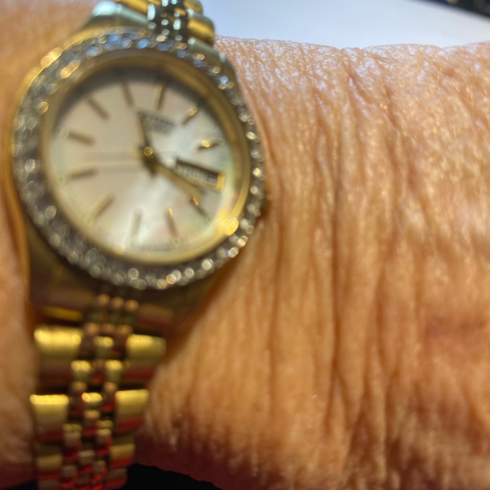 Citizens woman’s watch with faux diamond crystal round shape. - Picture 2 of 7